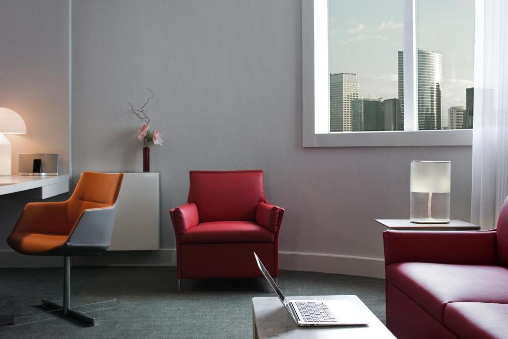 هتل پولمن پاریس لا دیفنس